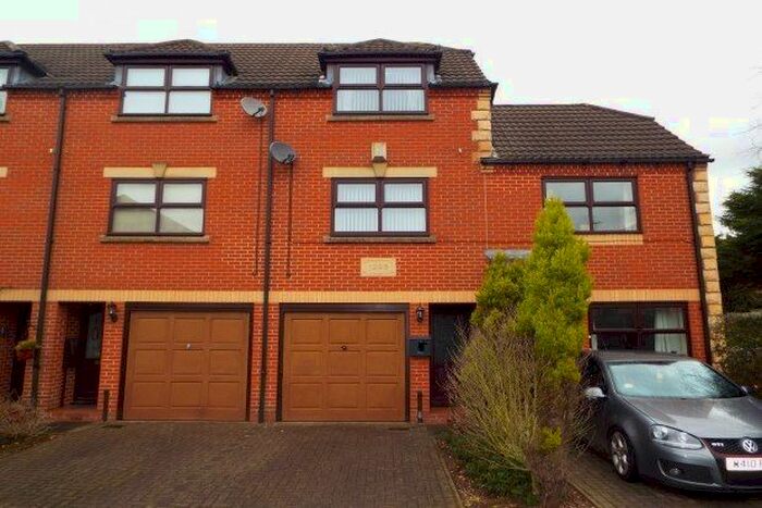 2 Bedroom Terraced House To Rent In Coleshill, Birmingham B46