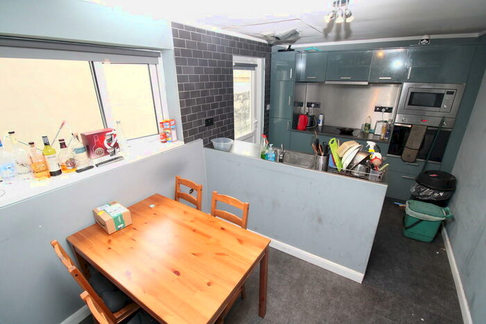 4 Bedroom Terraced House To Rent In New Park Terrace, Treforest, Pontypridd, CF37