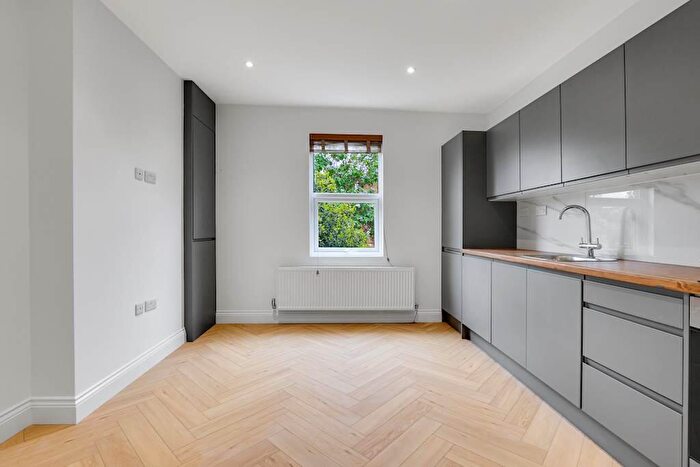1 Bedroom Flat To Rent In Calais Street, London, SE5