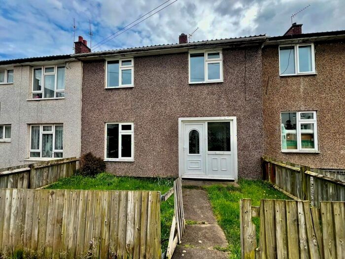 Terraced House To Rent In Leyside, Coventry, CV3