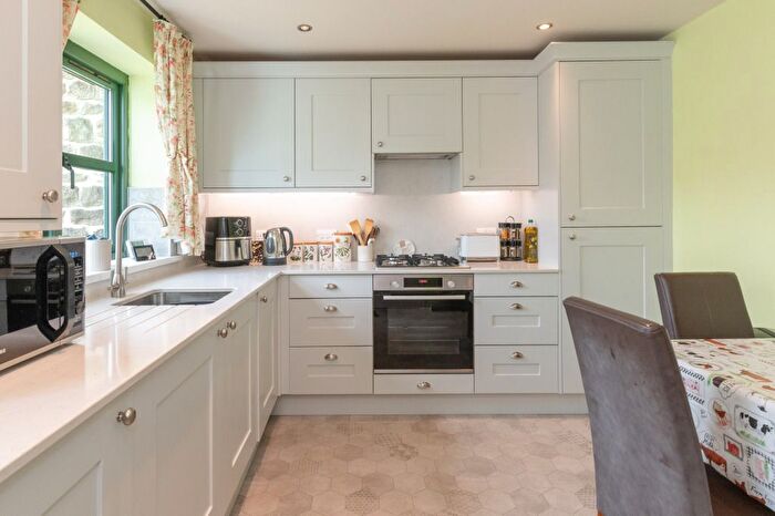 3 Bedroom Terraced House For Sale In Kings Mill Lane, Settle, North Yorkshire, BD24