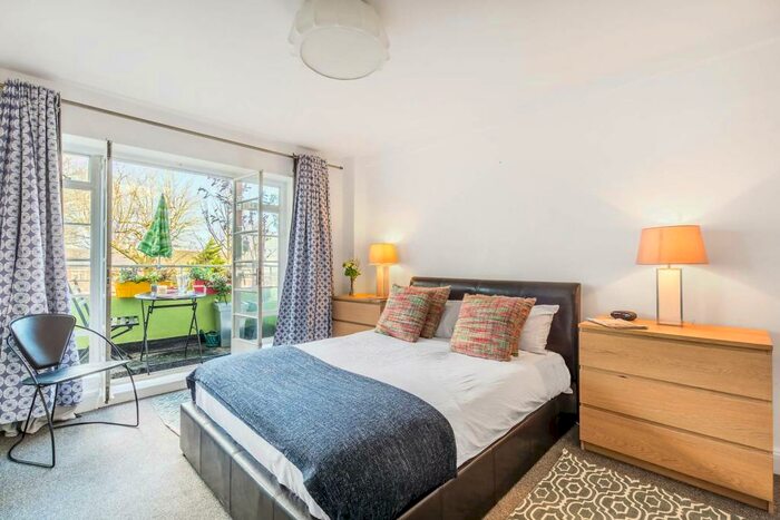 2 Bedroom Flat To Rent In Hornsey Lane, Highgate, London, N6