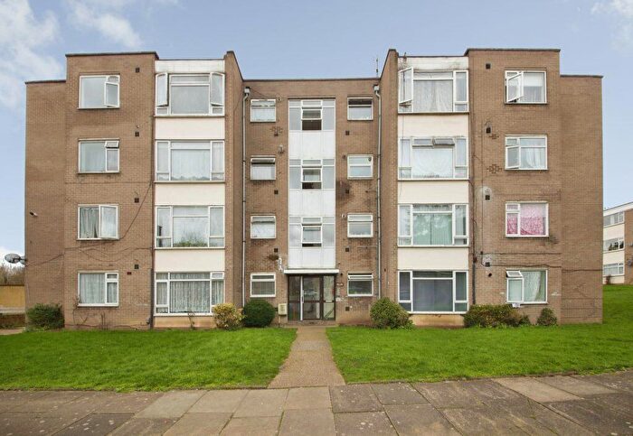 2 Bedroom Flat For Sale In Poplar Grove, Wembley, HA9