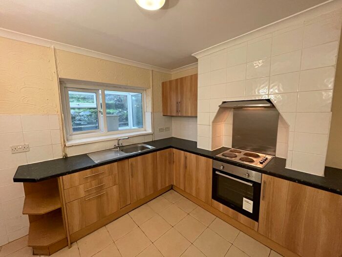 2 Bedroom Semi-Detached House To Rent In Buckingham Road, Bonymaen, Swansea, SA1