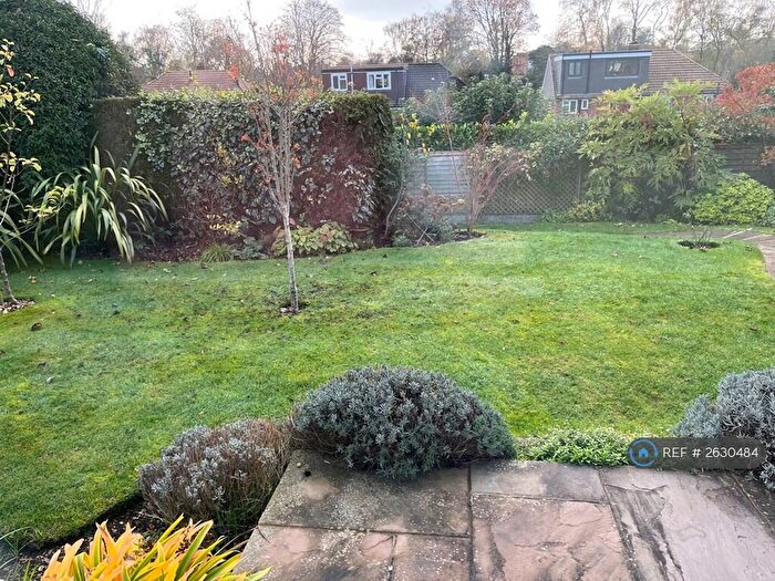 2 Bedroom Bungalow To Rent In Russell Close, Amersham, HP6
