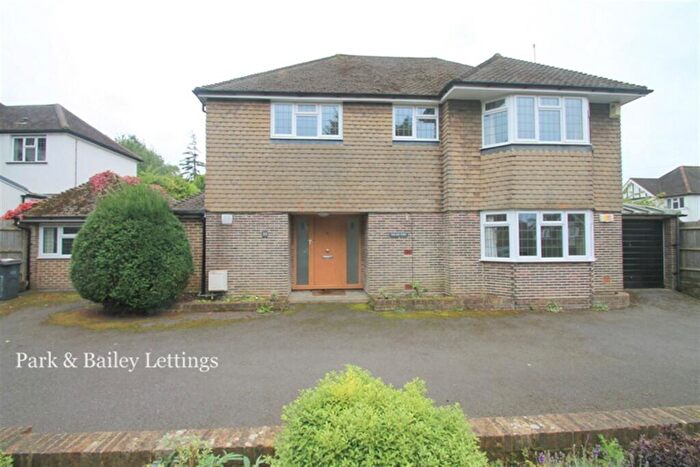 4 Bedroom House To Rent In Bedroom Detached House In Sanderstead, CR2