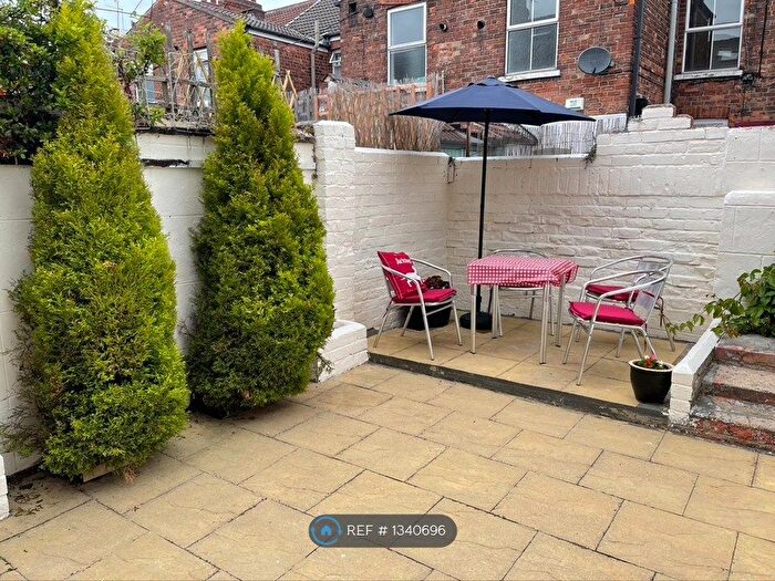 3 Bedroom Terraced House To Rent In Thorseby Street, Hull, HU5