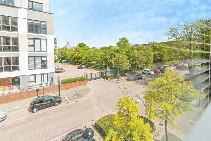 2 Bedroom Flat For Sale In Silbury Boulevard, Milton Keynes, Buckinghamshire, MK9