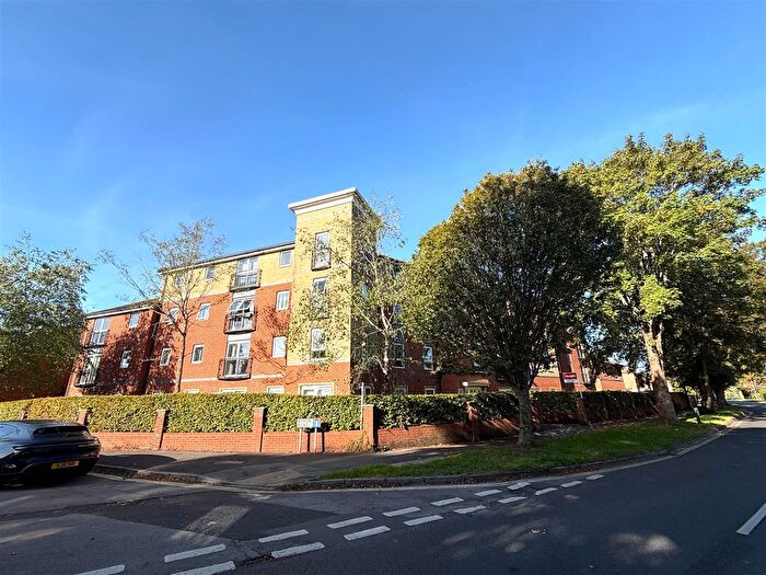 2 Bedroom Flat To Rent In Byron Road, Eastleigh, SO50