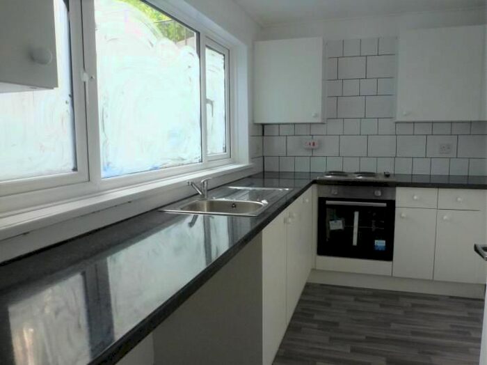 1 Bedroom Flat To Rent In Welltrees St, Maybole, KA19