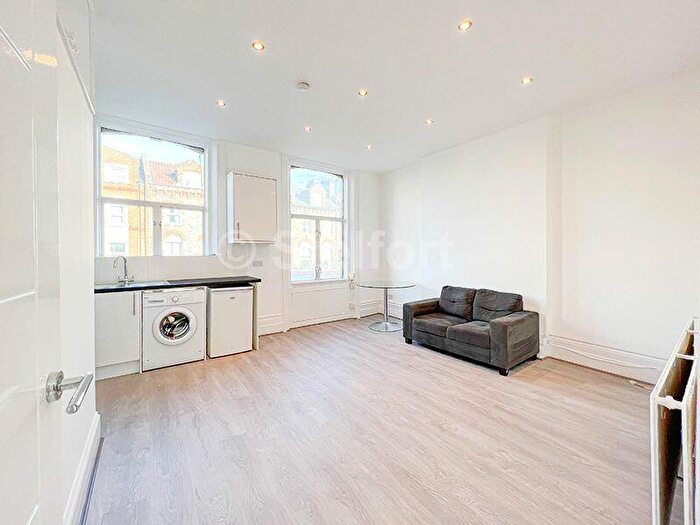 1 Bedroom Flat To Rent In Holloway Road, London, N19