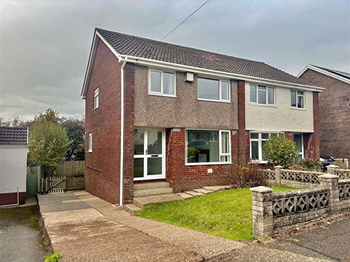 3 Bedroom Semi Detached House For Sale In Hendre, Dunvant, Swansea, SA2