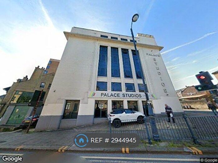 Studio To Rent In Kirkgate, Huddersfield, HD1