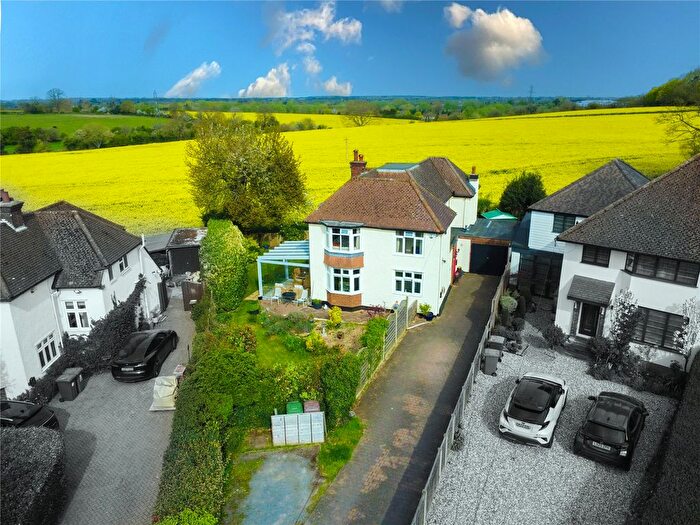 3 Bedroom Detached House For Sale In The Close, Radlett, Hertfordshire, WD7