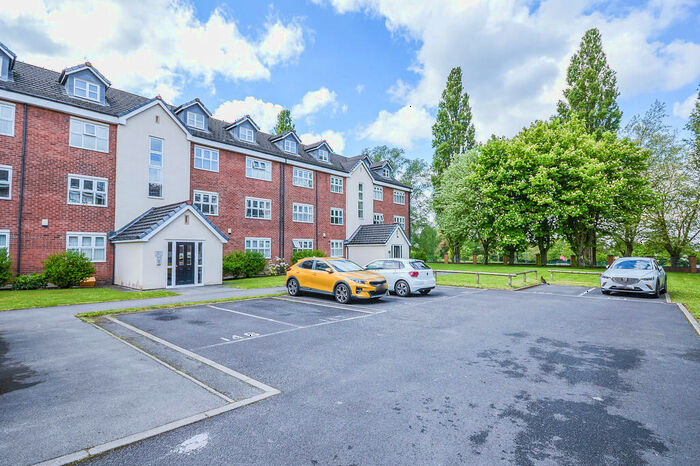 2 Bedroom Apartment To Rent In Hall Lane, Manchester, M23