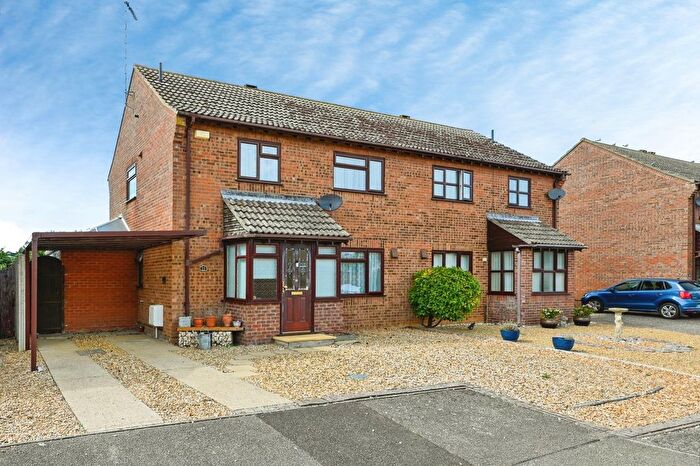 3 Bedroom Semi-Detached House For Sale In Jennings Close, Heacham, King's Lynn, Norfolk, PE31