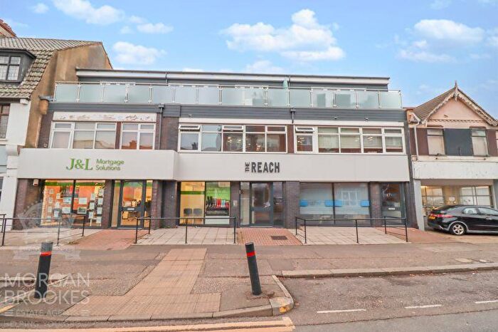 1 Bedroom Flat For Sale In London Road, Westcliff-On-Sea, SS0