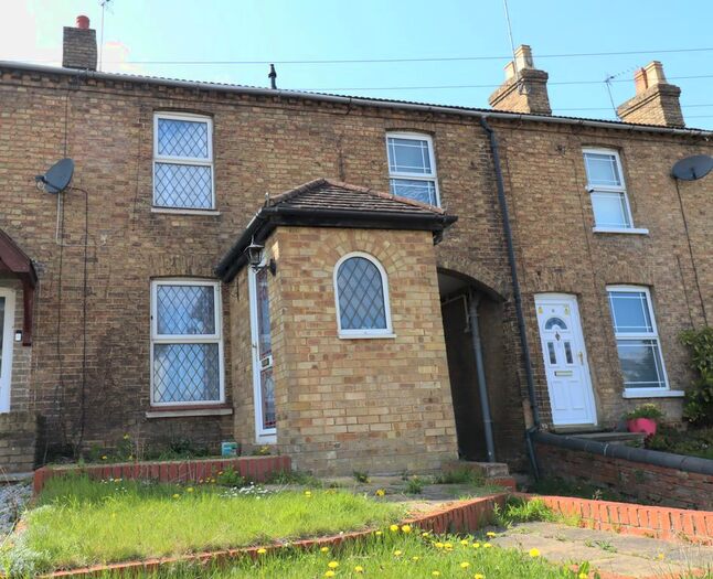 2 Bedroom Terraced House To Rent In Simpson Road, Bletchley, Milton Keynes, MK2