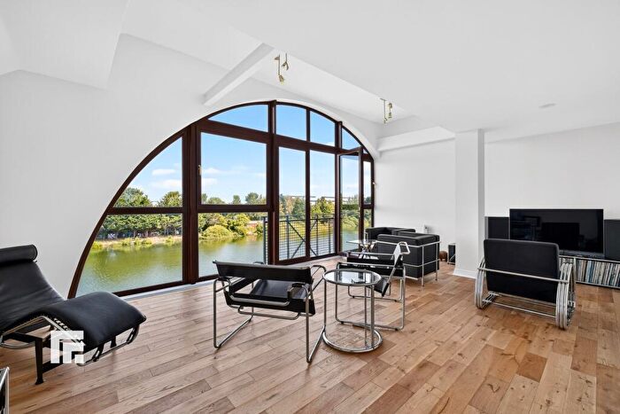 2 Bedroom Apartment For Sale In Earl Cunningham Court, Schooner Way, Atlantic Wharf, Cardiff, CF10