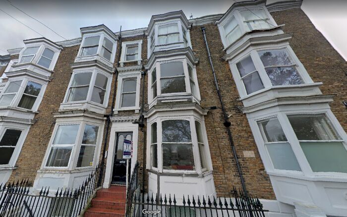 1 Bedroom Flat To Rent In Lausanne Terrace, Margate, CT9