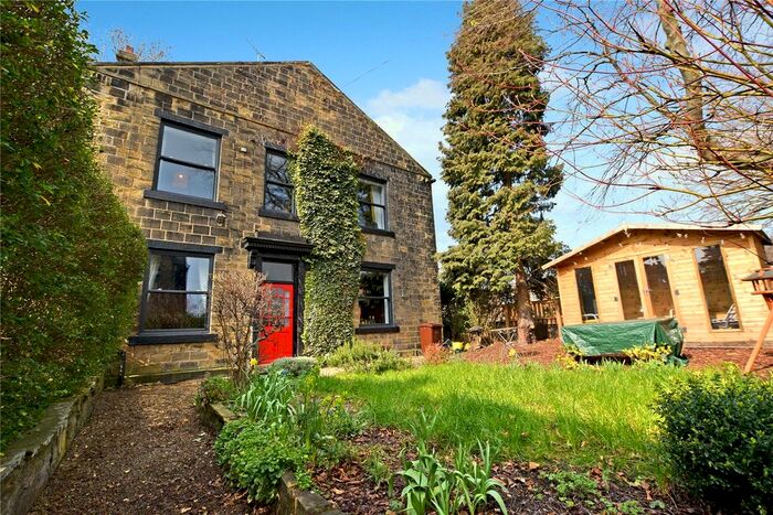 3 Bedroom Terraced House To Rent In Upper Town Street, Bramley, Leeds, LS13