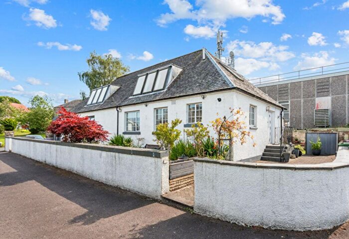 3 Bedroom Semi-Detached House For Sale In The Brae, Bannockburn, FK7