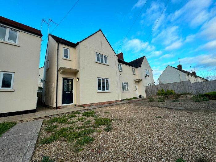 3 Bedroom End Of Terrace House To Rent In Bridge Road, Cirencester, GL7