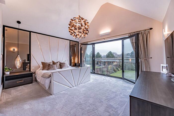 4 Bedroom Detached House For Sale In Station Road, Little Hoole, PR4