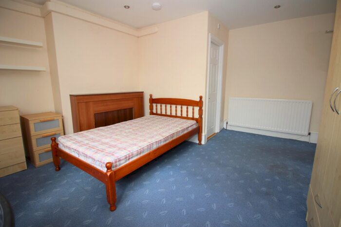 6 Bedroom Maisonette To Rent In (&#;pppw) Hazelwood Avenue, Newcastle Upon Tyne, NE2