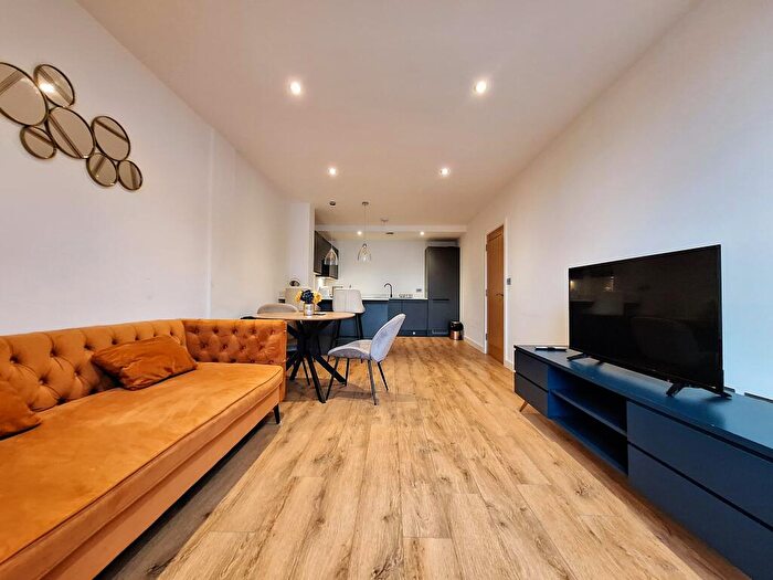 2 Bedroom Flat To Rent In Queensbridge Drive, Ramsgate, CT11