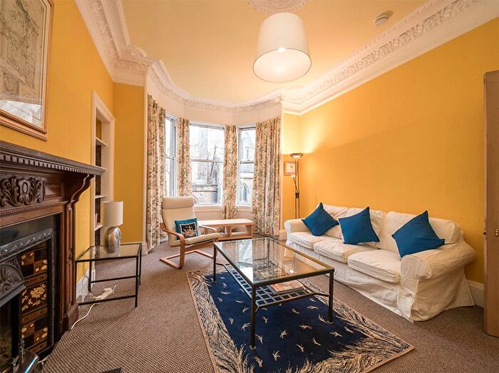 2 Bedroom Flat To Rent In Montpelier Park, Edinburgh, EH10