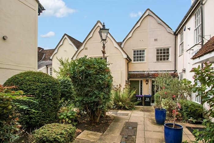 3 Bedroom Mews For Sale In Hockerill Court, Bishop'S Stortford, CM23