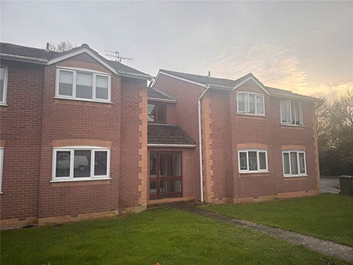 1 Bedroom Flat For Sale In St. Philips Drive, Evesham, Worcestershire, WR11