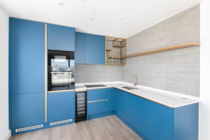 2 Bedroom Flat To Rent In Waterview House, Wembley, HA0