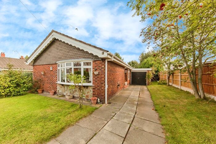 3 Bedroom Bungalow For Sale In School Road, Meadowbank, Winsford, Cheshire, CW7