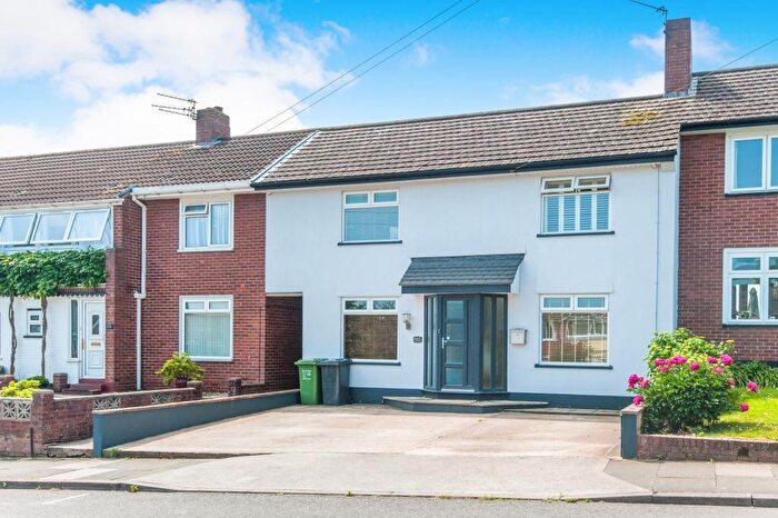 3 Bedroom House To Rent In Mincinglake Road, EX4