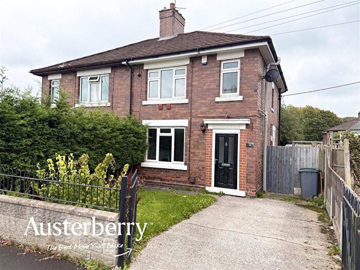 3 Bedroom Semi-Detached House For Sale In Harrowby Road, Stoke-On-Trent, ST3