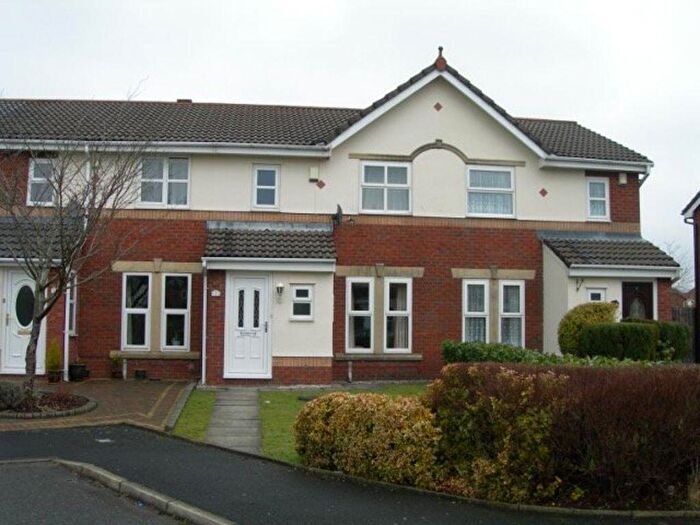 3 Bedroom House To Rent In Rochdale, Milnrow, Firgrove, OL16