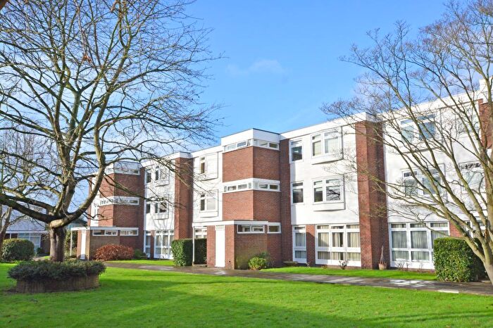 2 Bedroom Apartment To Rent In Sweyn Place, Blackheath, London, SE3
