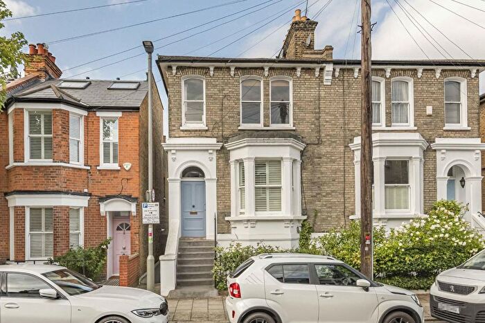 1 Bedroom Flat For Sale In Ringford Road, Wandsworth, SW18