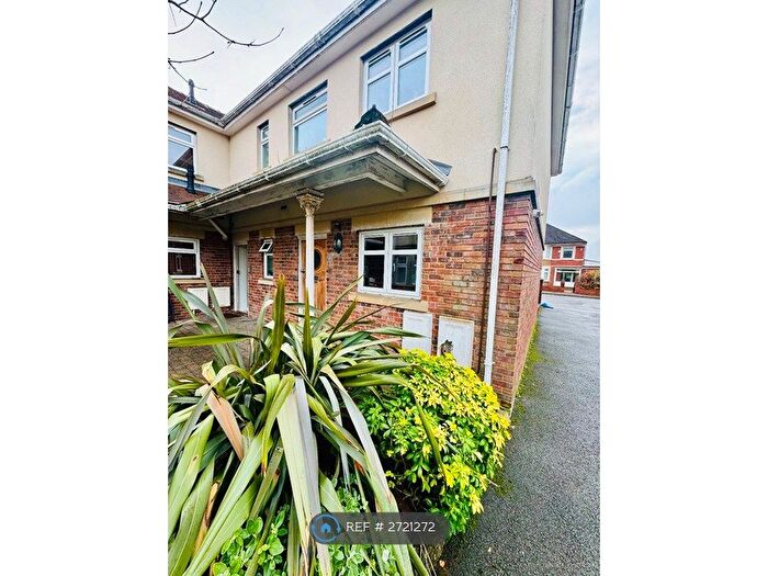 1 Bedroom Flat To Rent In Heath Court, Cardiff, CF14