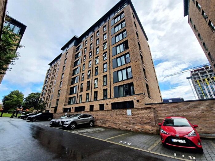 2 Bedroom Apartment To Rent In Roosevelt Apartments, Lexington Gardens, Birmingham, B15