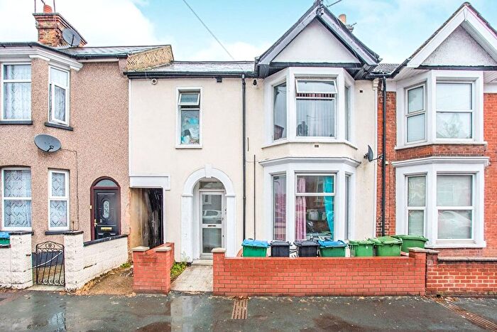 1 Bedroom Maisonette To Rent In Balmoral Road, Watford, Hertfordshire, WD24