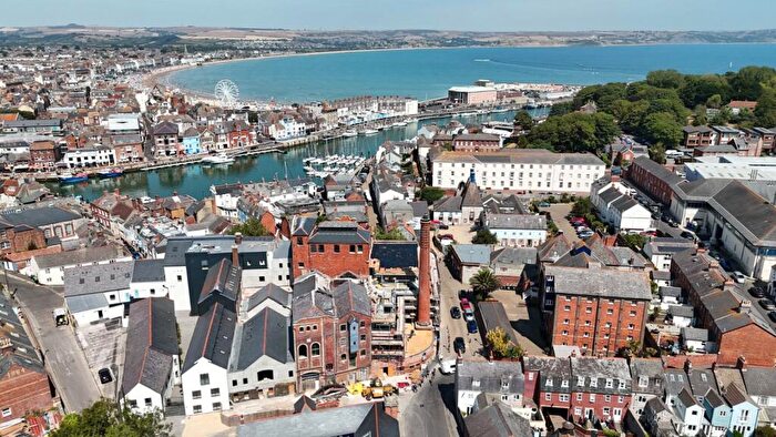 1 Bedroom Apartment For Sale In Brewers Quay, Spring Road, Weymouth, Dorset, DT4