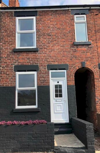 3 Bedroom Property To Rent In Holm Flatt Street, Parkgate, Rotherham, S62