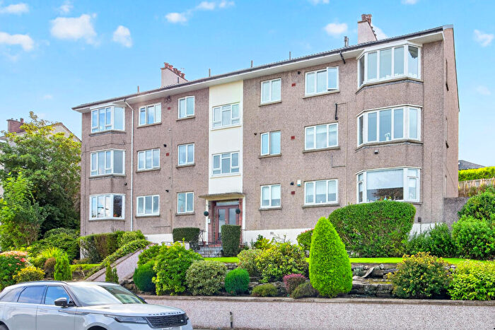 2 Bedroom Flat For Sale In Greenwood Road, Clarkston, Glasgow, East Renfrewshire, G76