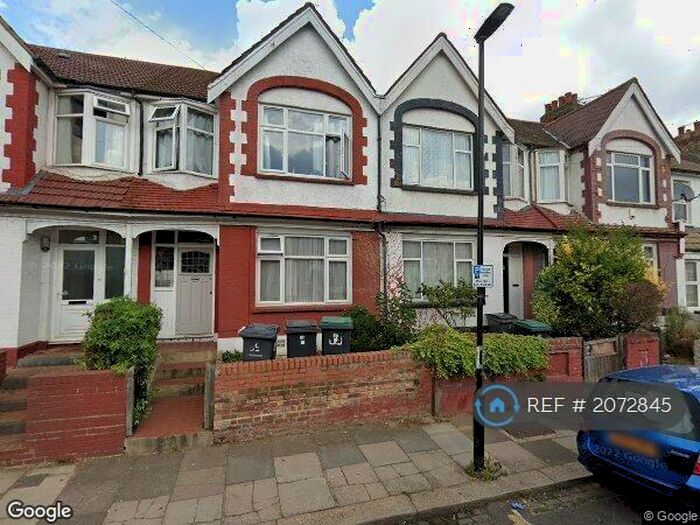 3 Bedroom Terraced House To Rent In Antill Road, London, N15