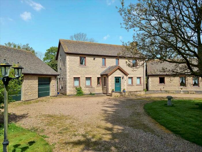 5 Bedroom Detached House To Rent In Church Street & Annexe, Digby, LN4