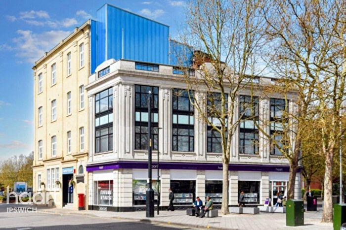 2 Bedroom Apartment For Sale In Lloyds Avenue, Ipswich, IP1
