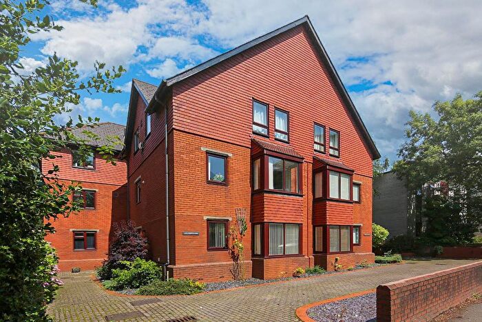 1 Bedroom Flat To Rent In Cardiff Road, Llandaff, Cardiff, CF5